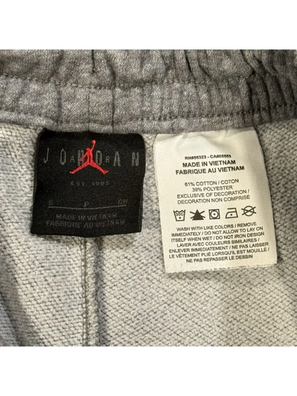 NIKE Air Jordan Size S Essential Fleece Logo Basketball Gray 9” Sweat Shorts